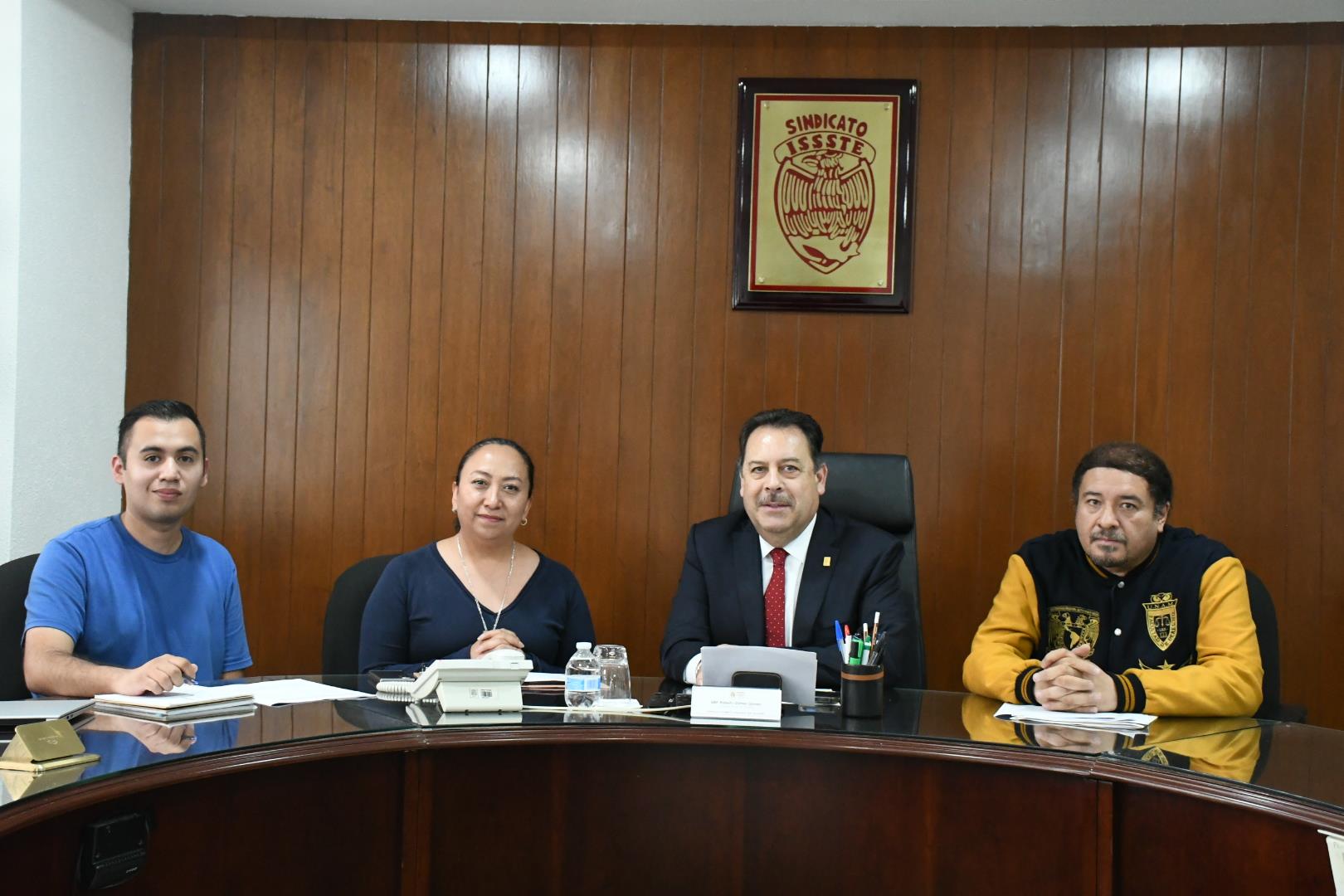 Reunión de trabajo con las Secretarías de Asuntos Jurídicos y Promoción Turística